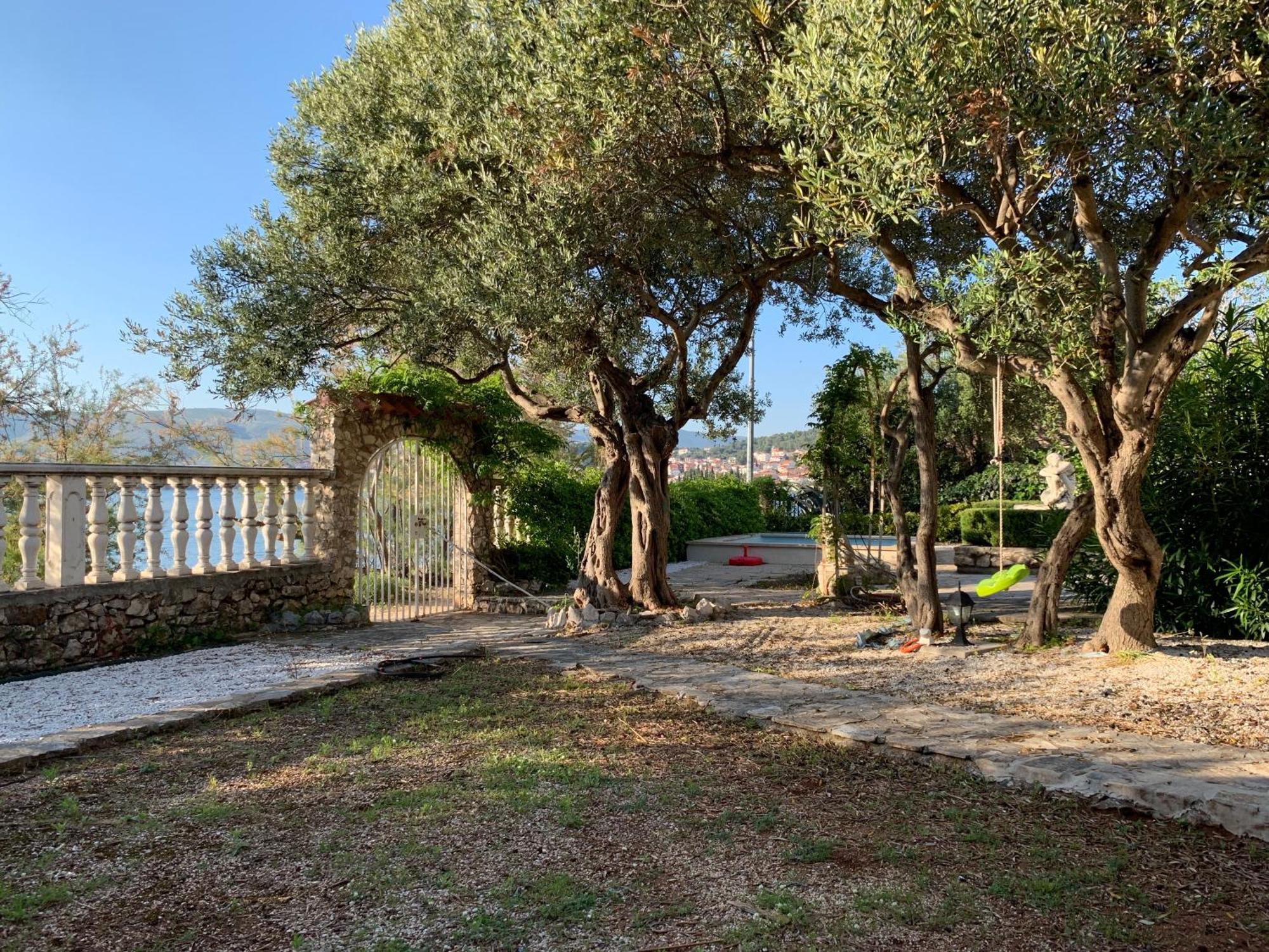 Apartments Villa Julia Trogir Luaran gambar